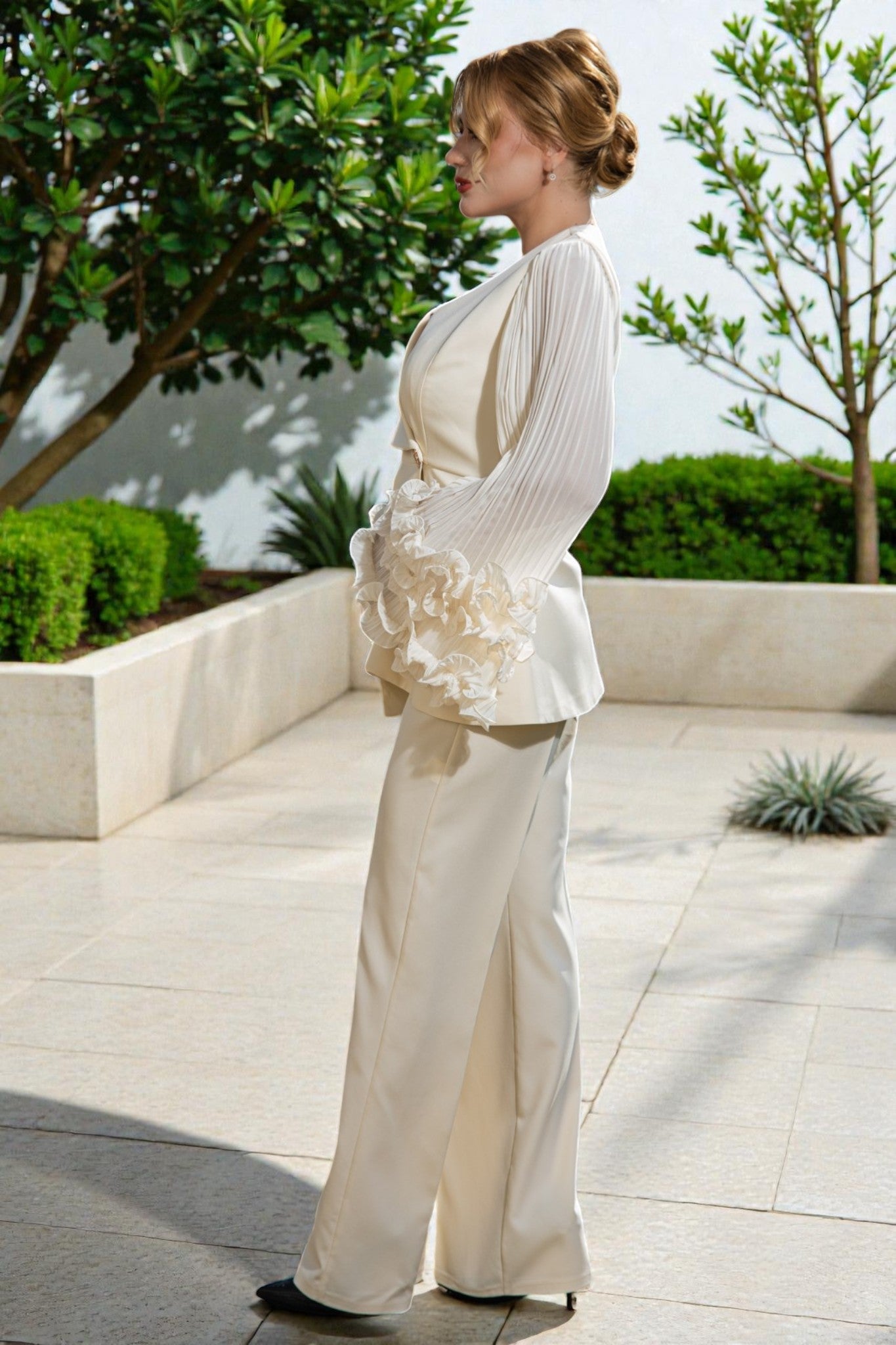 Costum Ivory Plissé