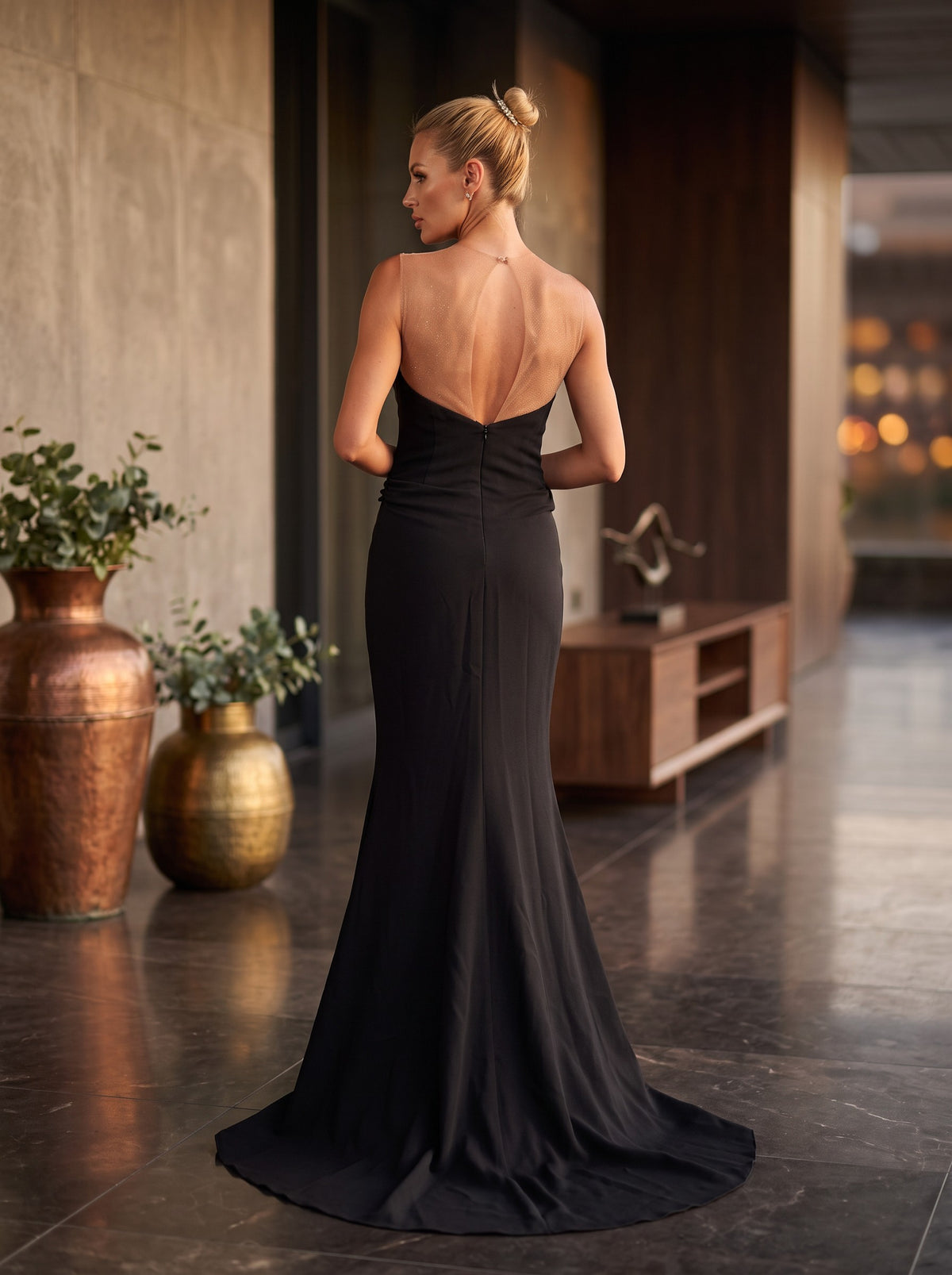 Rochie de Seară Neagra cu Broderie Paiete Aurii și Argintii - Annelise
