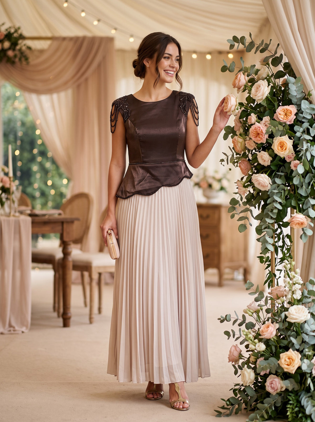 Rochie Eleganta Bicolor Maro cu Fustă Plisată Bej - Avelina Beige