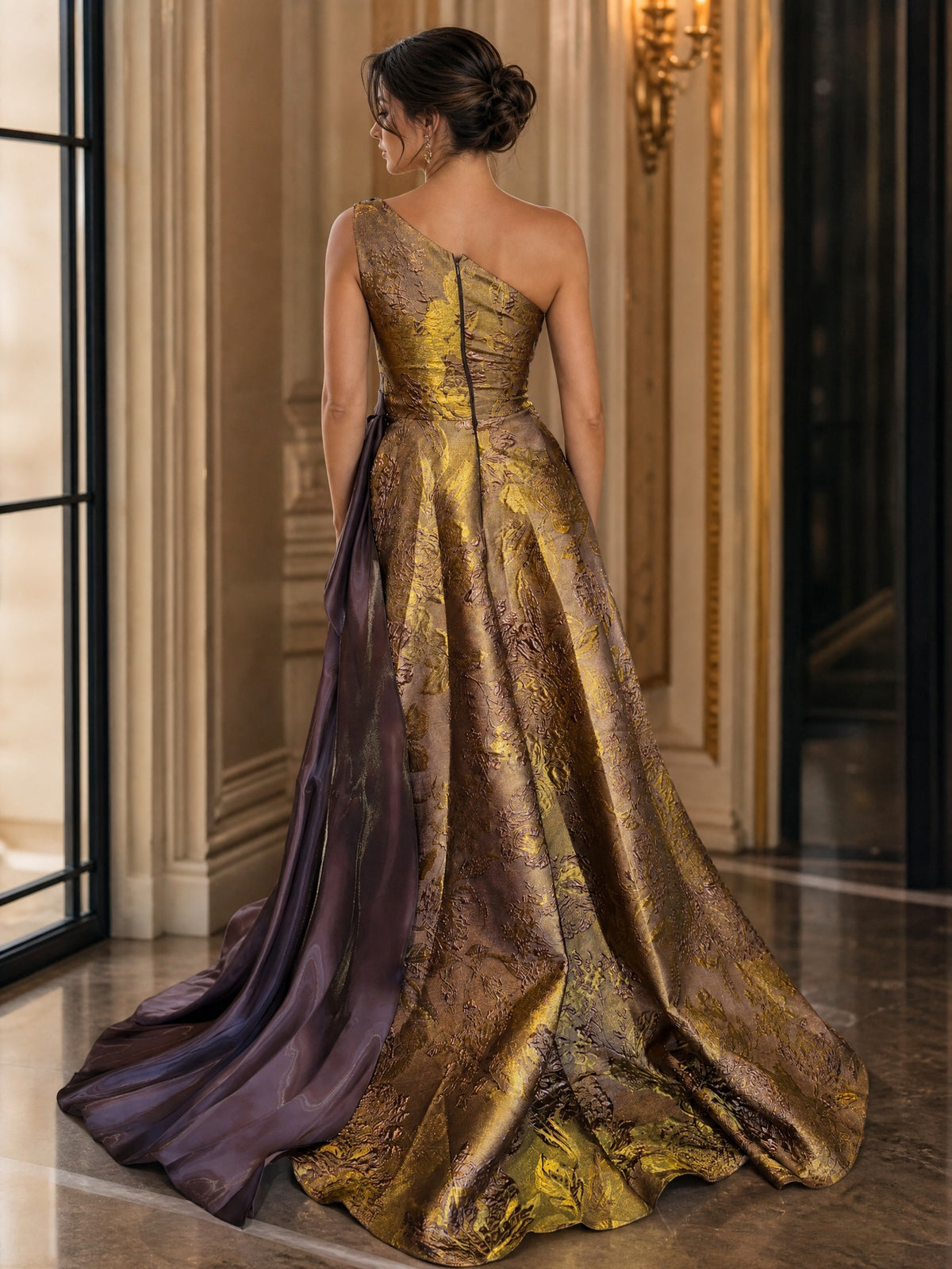 Rochie de Gala Jacard cu Trenă și Floare Statement - Damask Royale