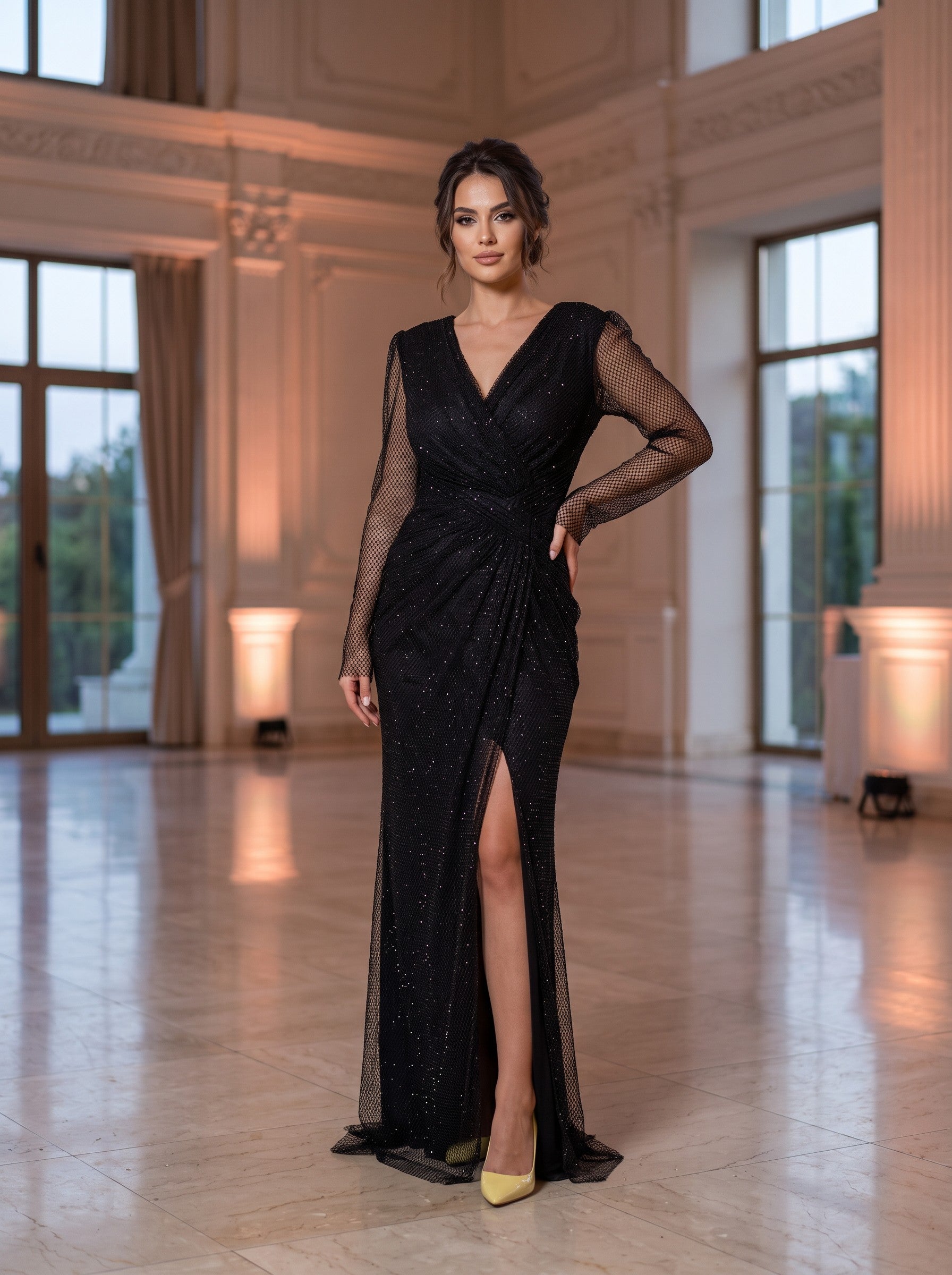 Rochie de Seară Neagră cu Plasă Sclipitoare și Mâneci Transparente - Emiliana