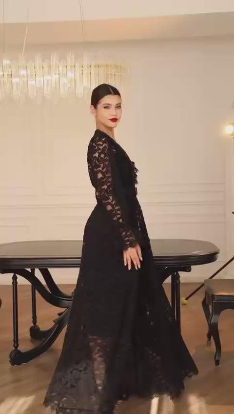 Încărcați videoclipul: Rochia Monique